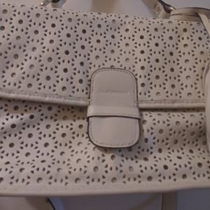 Isaac Mizrahi Live!Bridgehampton flower cut out sa